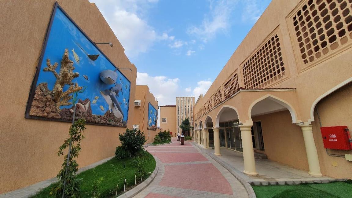 Dolphin Beach Resort Yanbu Exterior foto